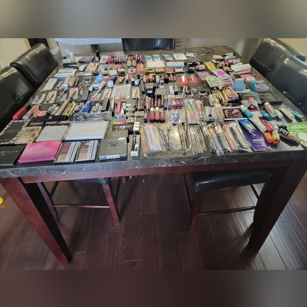 Make up bundle